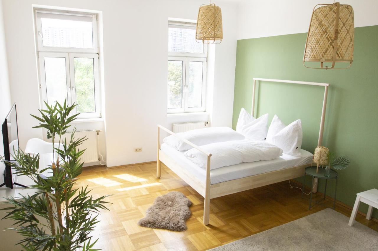 Sunny Apartment Near Belvedere Castle Viena Exterior foto